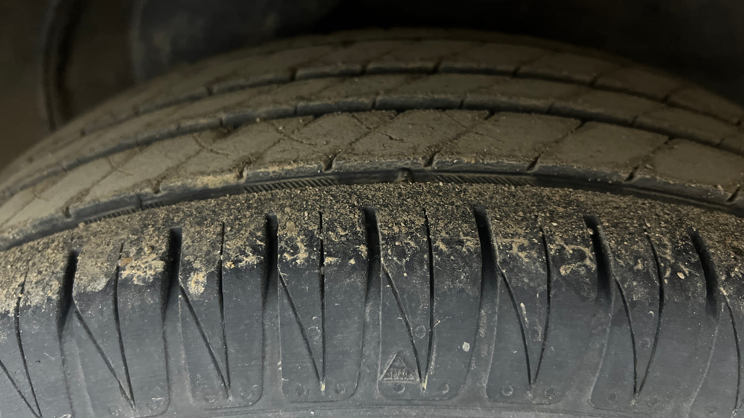 Used 2012 Hyundai i20 Sportz 1.2 Petrol Manual tyres LEFT REAR TYRE TREAD VIEW