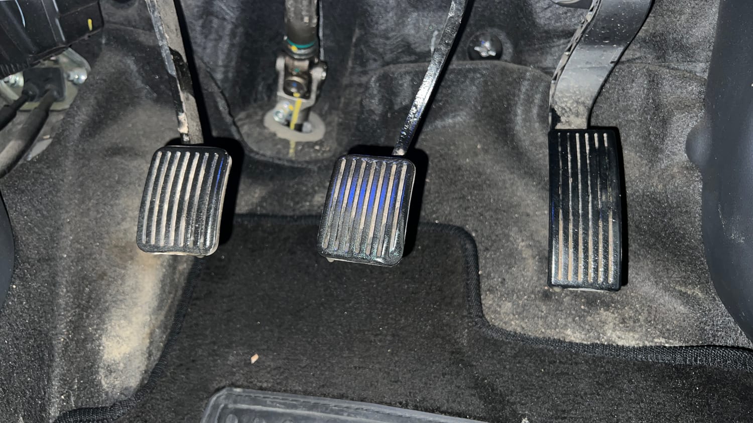 Used 2023 Hyundai Aura SX 1.2 (O) Petrol Petrol Manual interior PEDALS VIEW