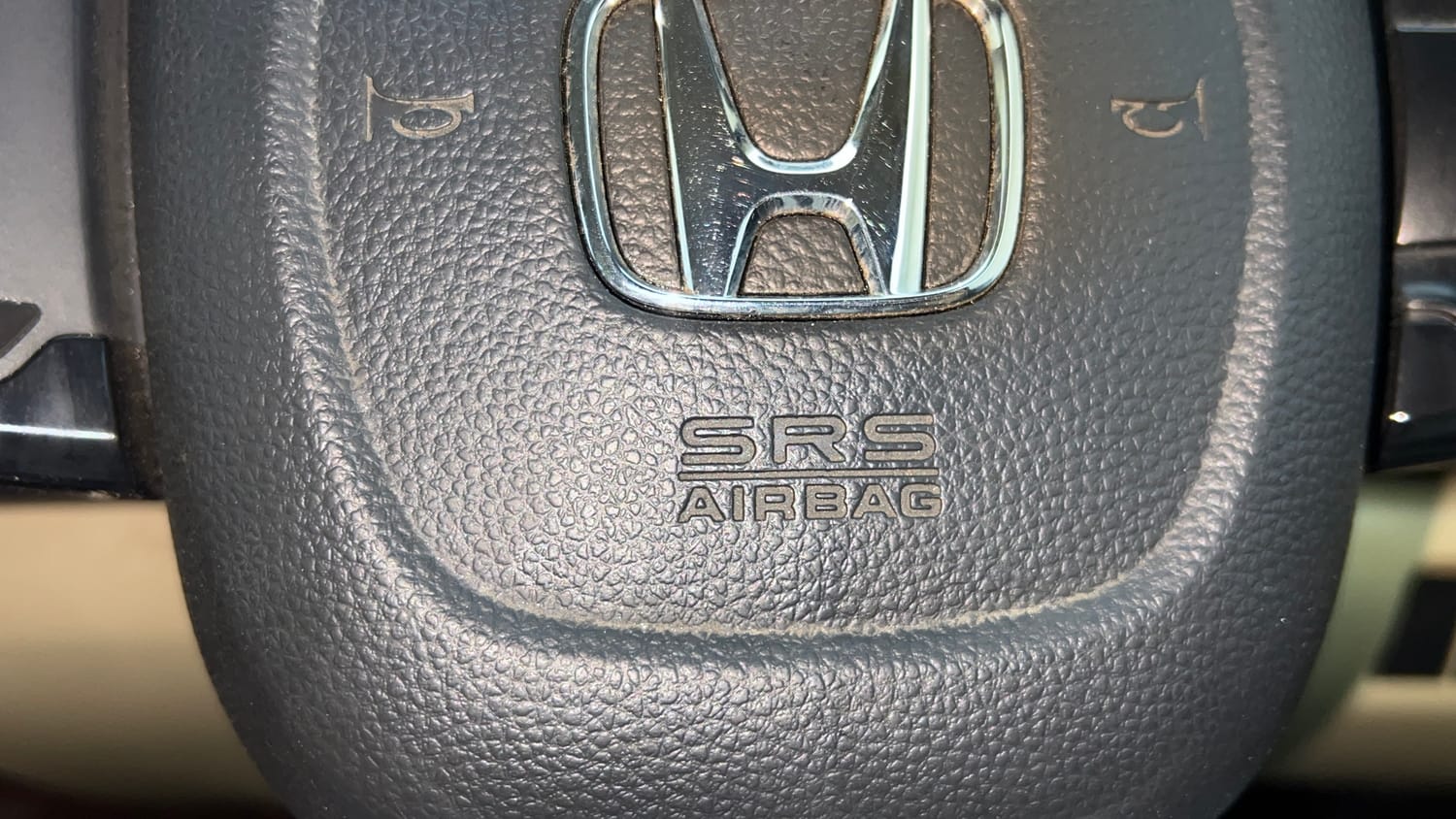 Used 2019 Honda Amaze 1.2 V MT Petrol Petrol Manual top_features Airbags