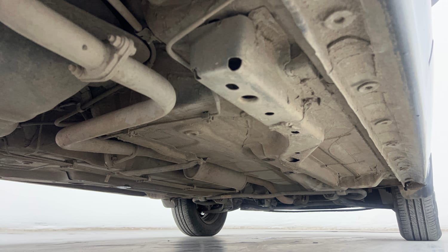 Used 2022 Tata Tiago XZ Plus CNG Cng Manual extra REAR RIGHT UNDERBODY VIEW
