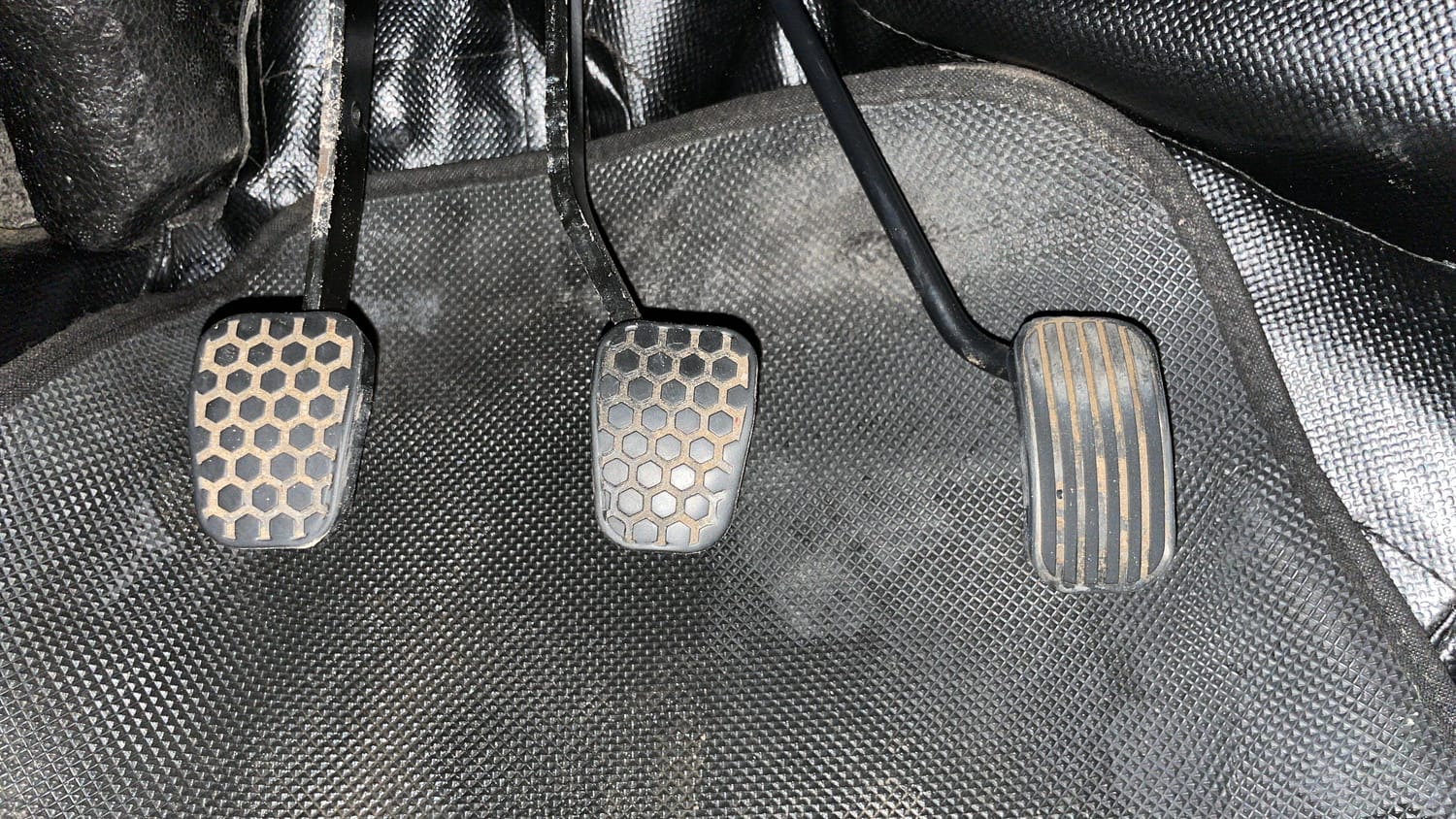 Used 2022 Tata Tiago XT Petrol Manual interior PEDALS VIEW