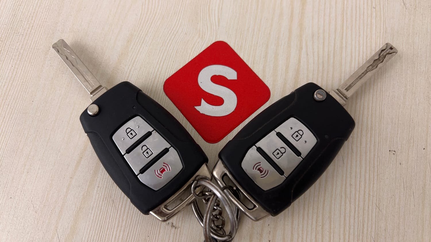 Used 2019 Mahindra XUV 300 1.5 W8 (O) Diesel Manual extra CAR KEY VIEW
