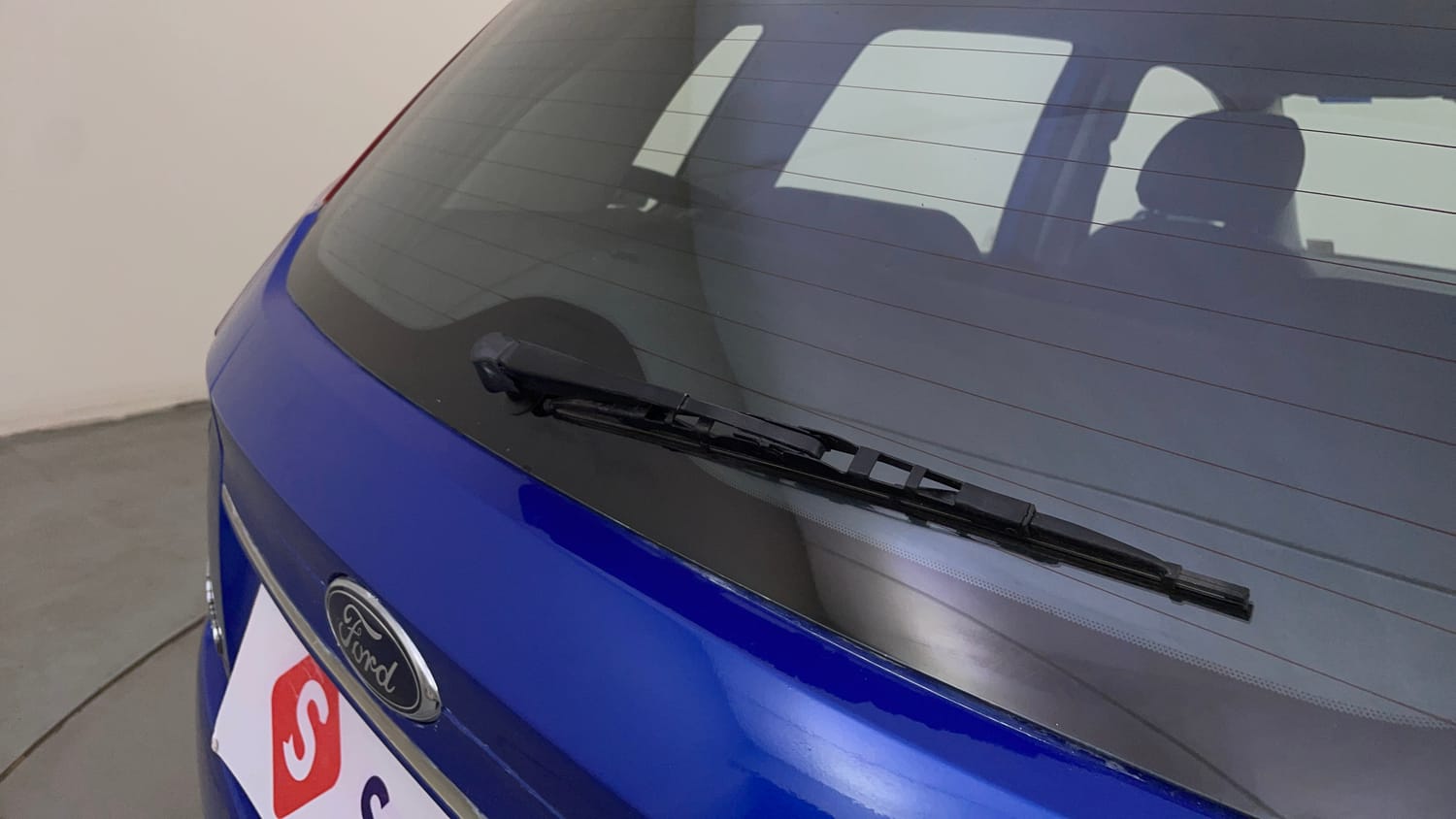 Used 2013 Ford Figo Duratec Petrol Titanium 1.2 Petrol Manual top_features Rear wiper