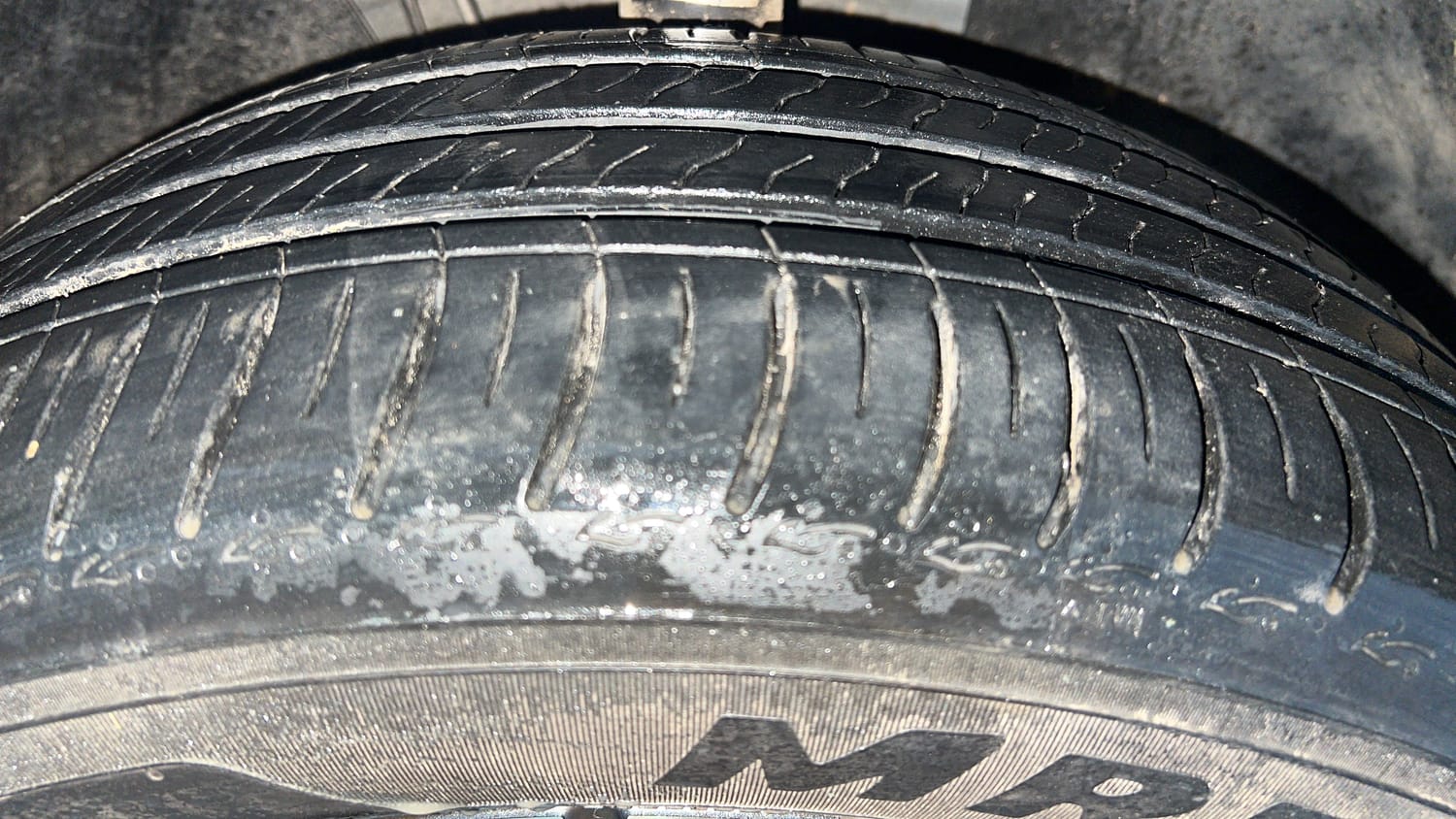 Used 2023 Skoda Slavia Style 1.5L TSI DSG Petrol Automatic tyres RIGHT FRONT TYRE TREAD VIEW