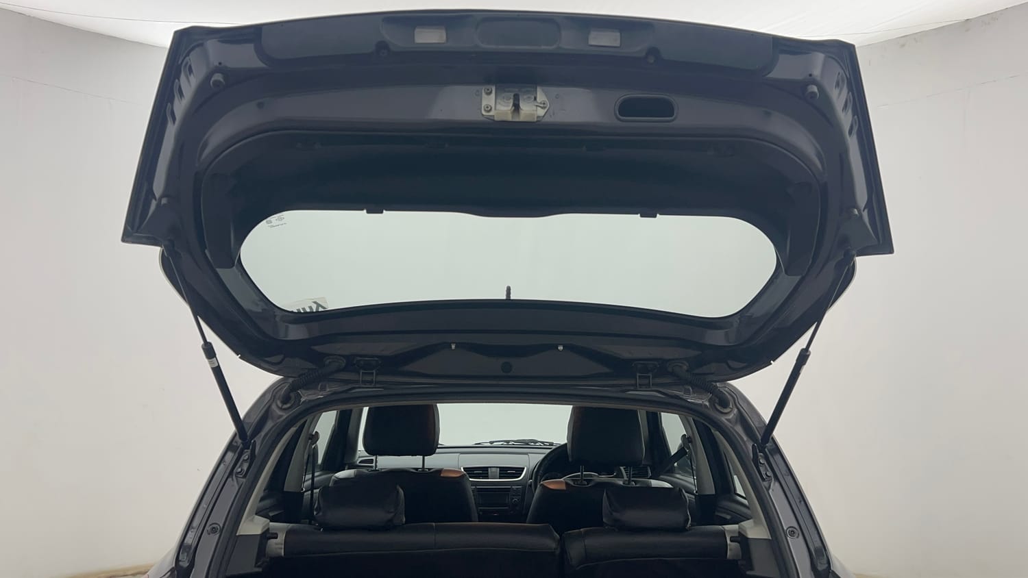 Used 2016 Maruti Suzuki Swift VXi Petrol Manual interior DICKY DOOR OPEN VIEW