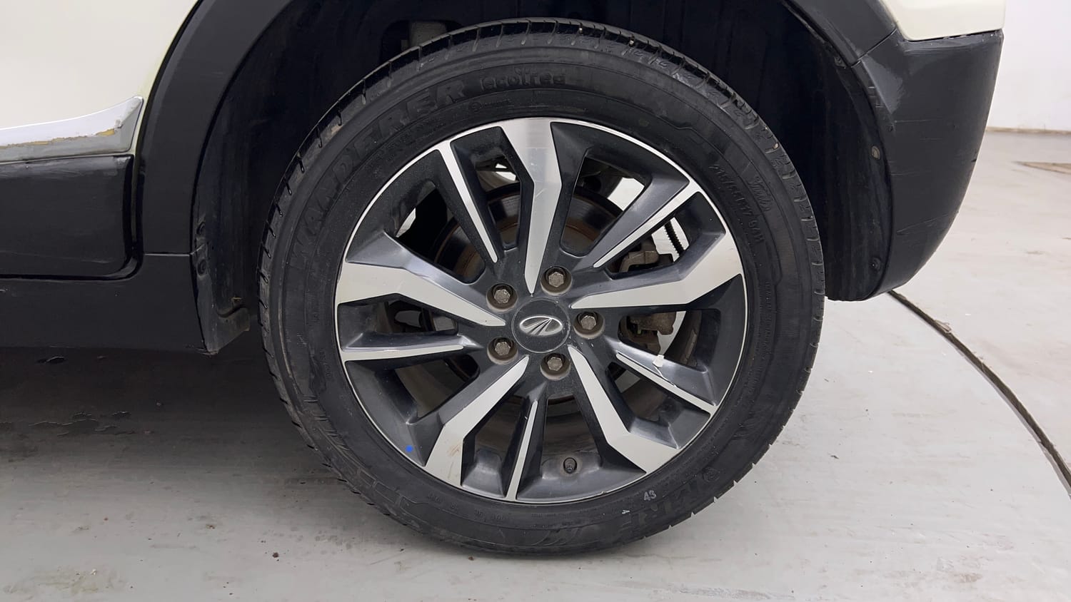 Used 2019 Mahindra XUV 300 1.5 W8 (O) Diesel Manual tyres LEFT REAR TYRE RIM VIEW