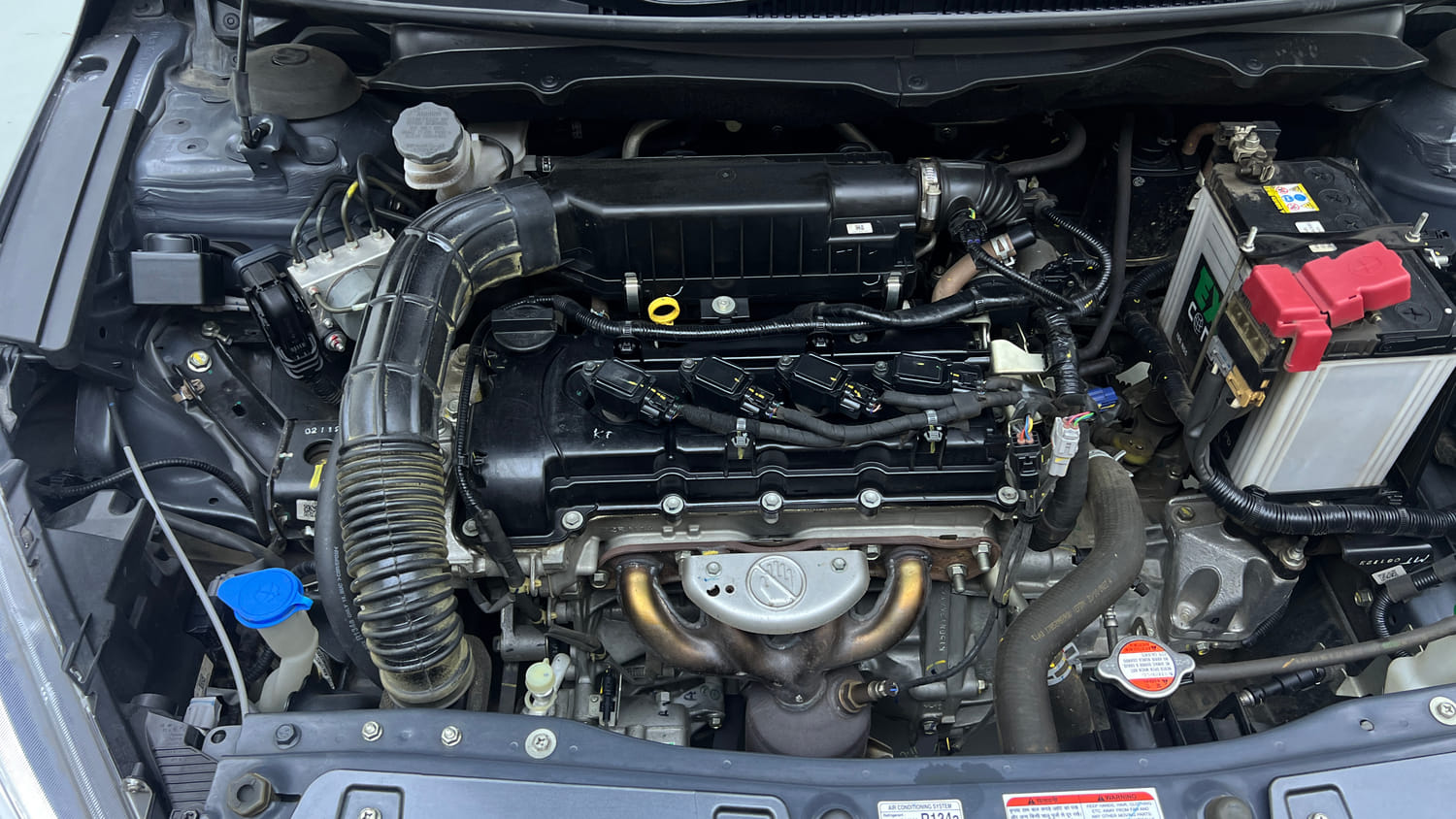 Used 2022 Maruti Suzuki Ciaz Zeta 1.5 Petrol Manual engine ENGINE RIGHT SIDE VIEW