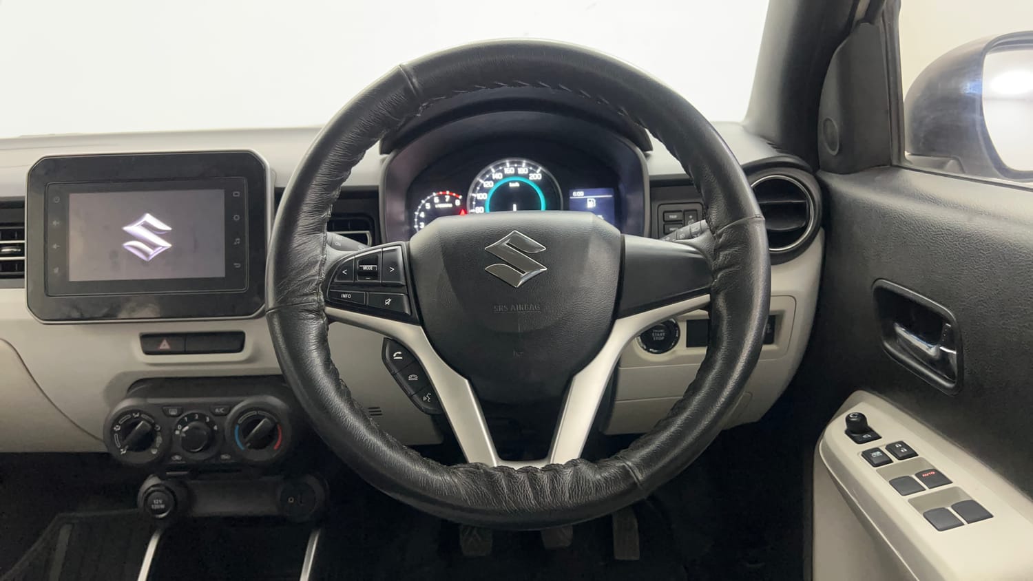 Used 2022 Maruti Suzuki Ignis Zeta 1.2 MT Petrol Manual interior STEERING VIEW