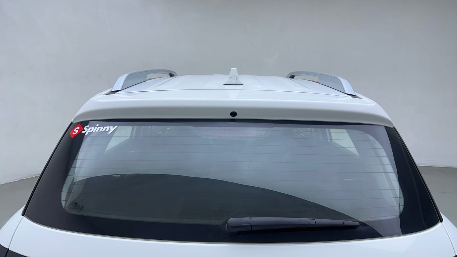 Used 2024 Hyundai Venue S (O) 1.0 Turbo DCT Petrol Automatic exterior BACK WINDSHIELD VIEW