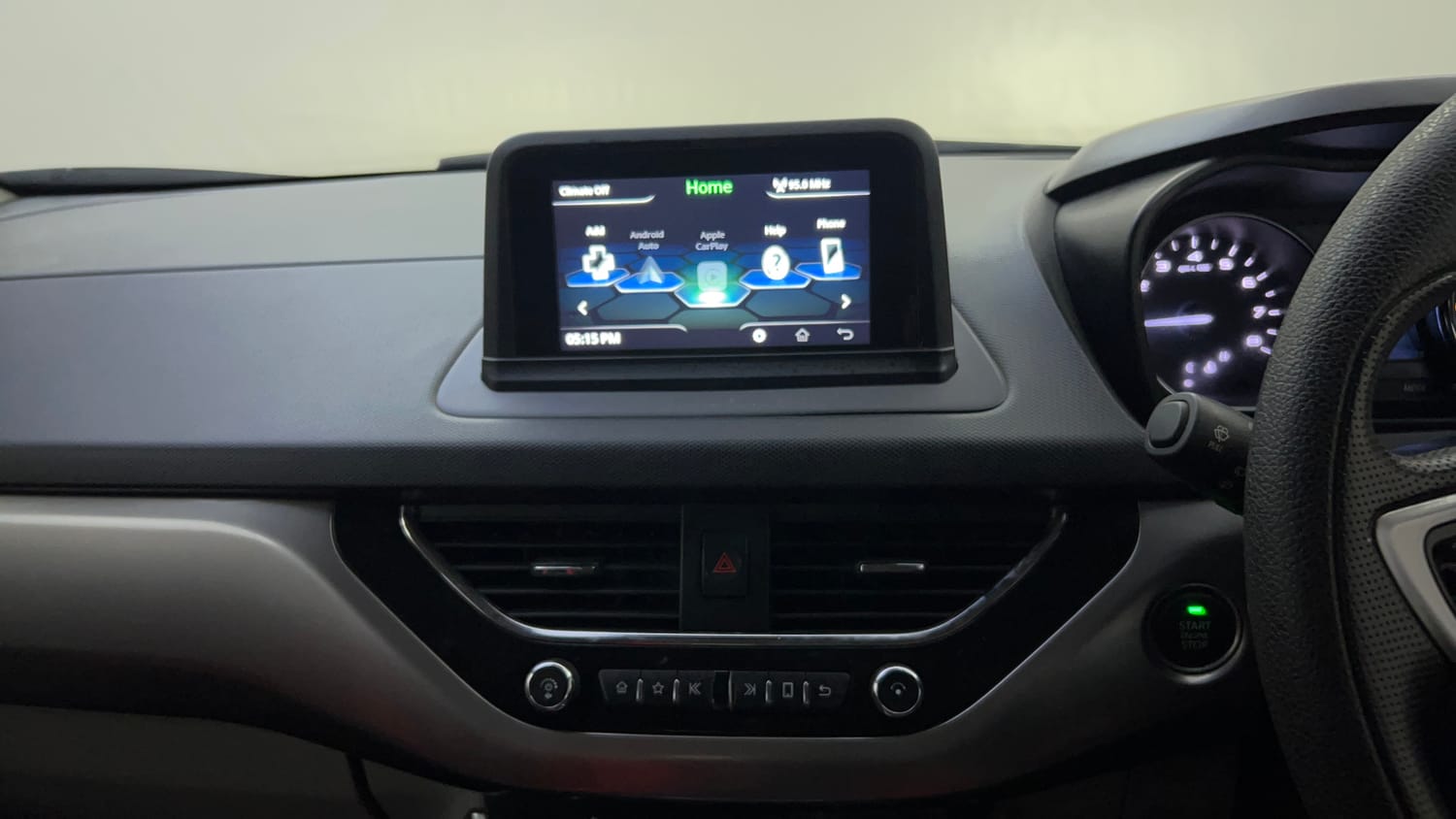 Used 2017 Tata Nexon XZ Plus Diesel Dual Tone Diesel Manual top_features Integrated (in-dash) music system