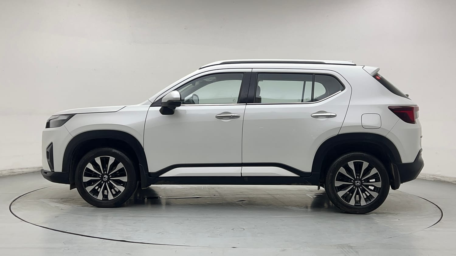 Used 2024 Honda Elevate ZX CVT Petrol Automatic exterior LEFT SIDE VIEW