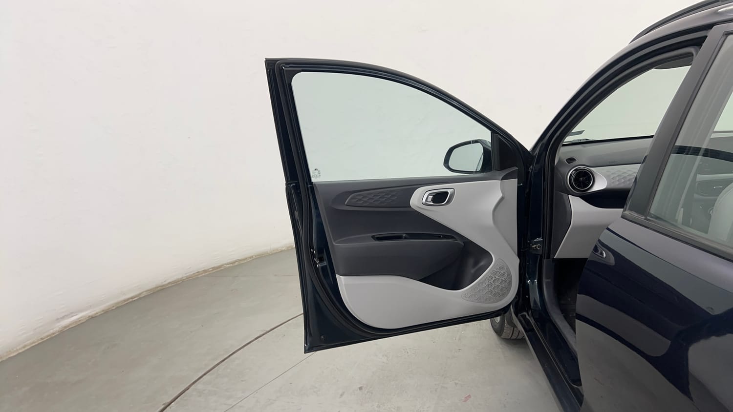 Used 2022 Hyundai Grand i10 Nios Asta AMT 1.2 Kappa VTVT Petrol Automatic interior LEFT FRONT DOOR OPEN VIEW