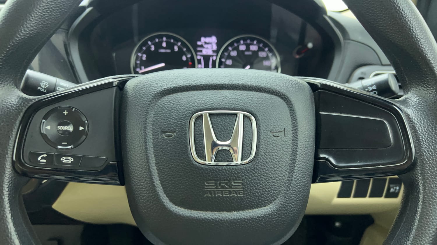 Used 2019 Honda Amaze 1.2 V MT Petrol Petrol Manual top_features Steering mounted controls