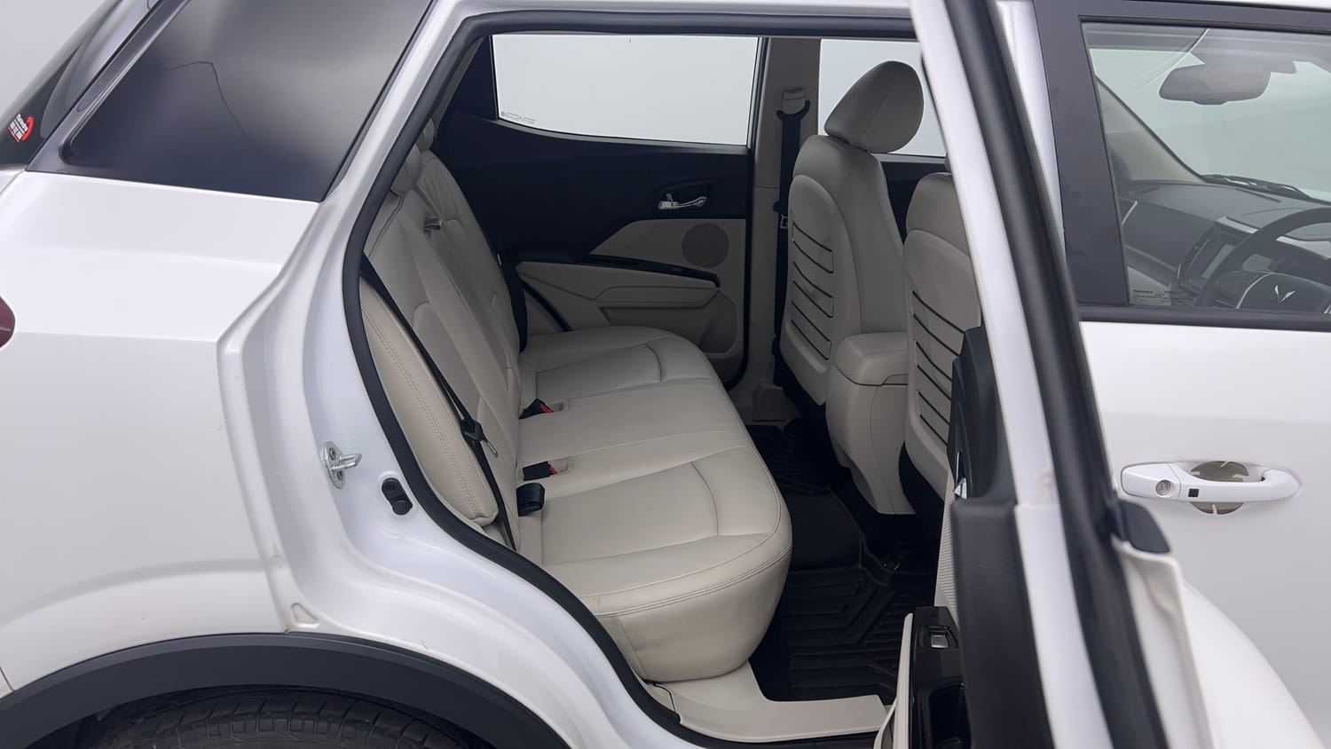 Used 2024 Mahindra XUV 300 W8 (O) 1.5 Diesel Diesel Manual interior RIGHT SIDE REAR DOOR CABIN VIEW