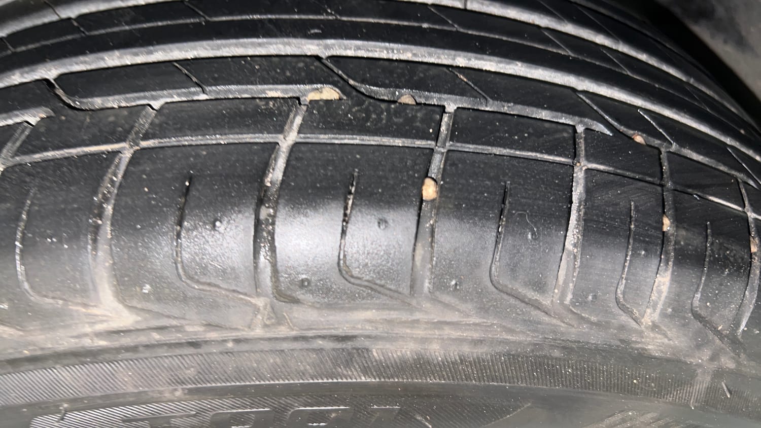 Used 2019 Tata Nexon XZA Plus Petrol Petrol Automatic tyres LEFT REAR TYRE TREAD VIEW