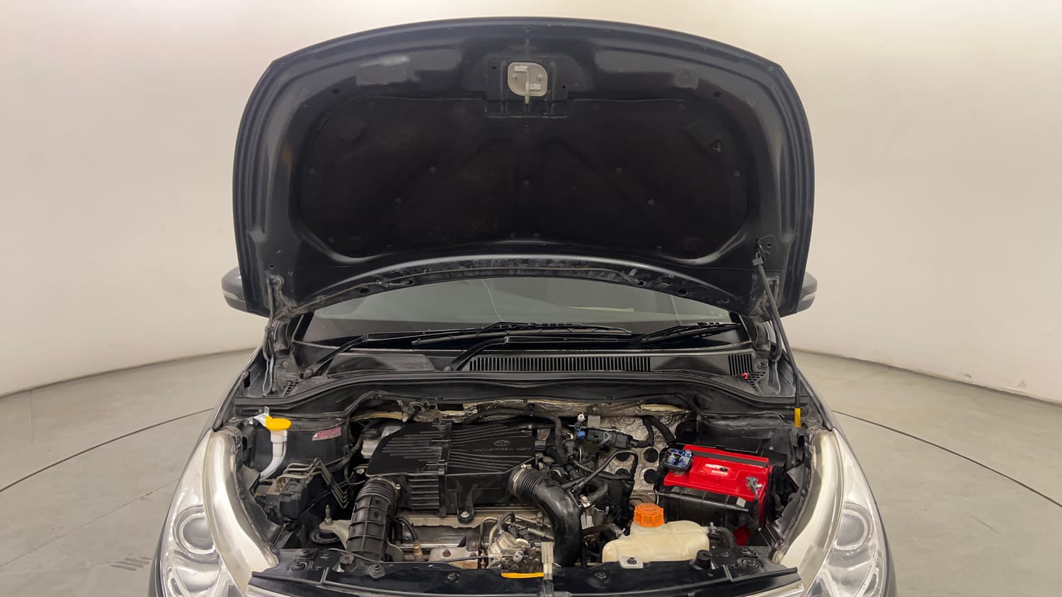 Used 2015 Tata Zest XT Petrol Petrol Manual engine ENGINE & BONNET OPEN FRONT VIEW