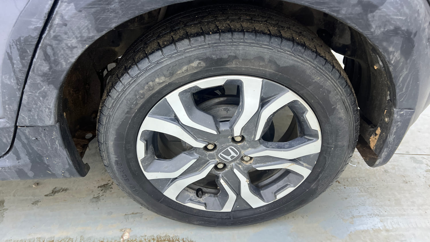 Used 2017 Honda WR-V VX MT Petrol Petrol Manual tyres LEFT REAR TYRE RIM VIEW