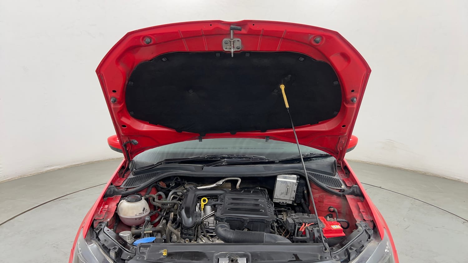Used 2020 Volkswagen Polo Highline Plus 1.0L TSI Petrol Manual engine ENGINE & BONNET OPEN FRONT VIEW