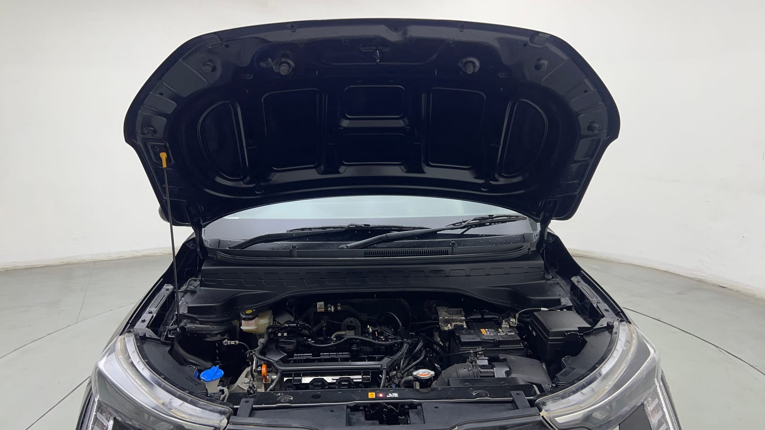 Used 2024 Kia Sonet HTK (O) 1.2 Petrol MT Petrol Manual engine ENGINE & BONNET OPEN FRONT VIEW