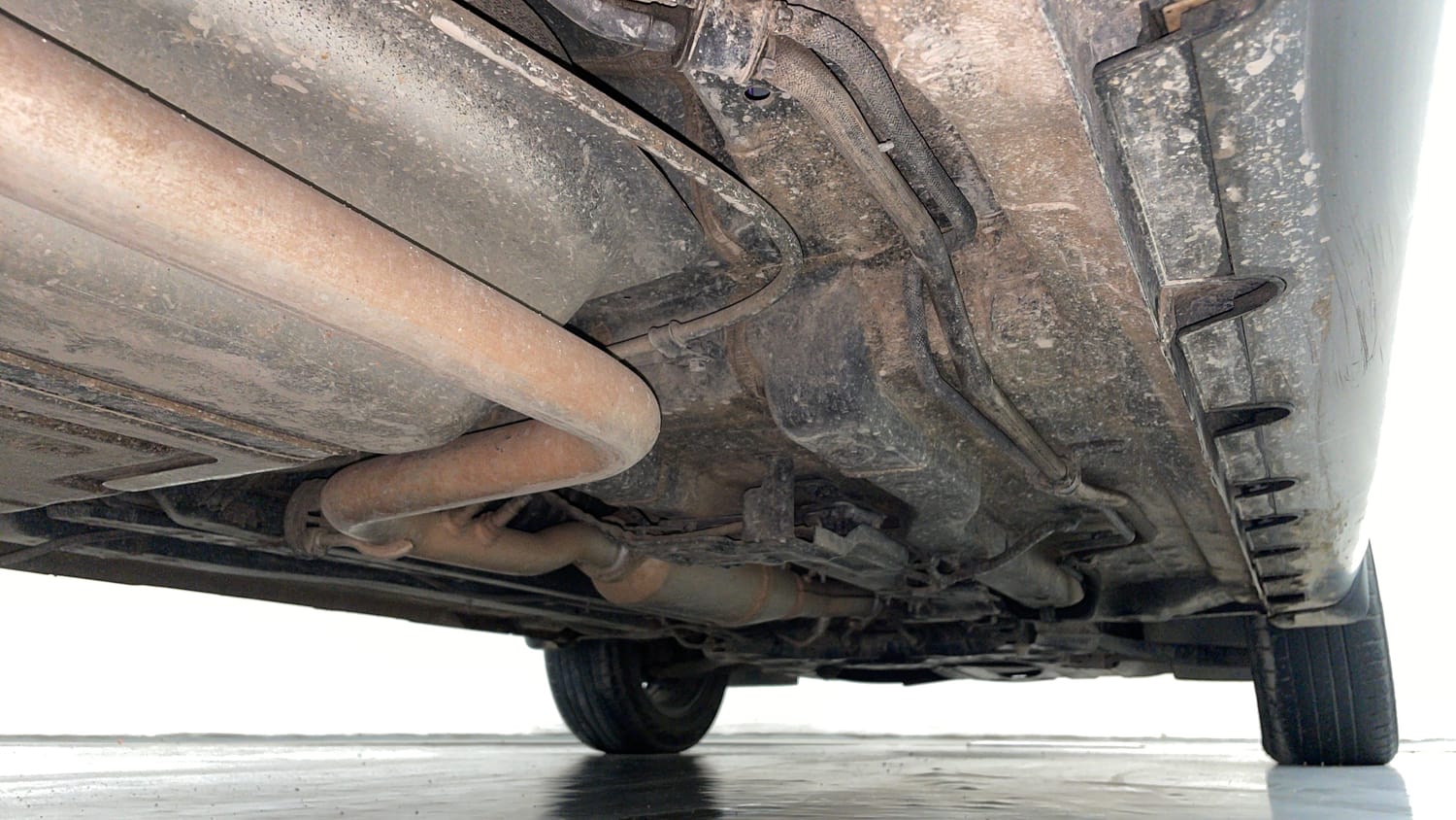 Used 2023 Hyundai Alcazar Prestige 7 STR 1.5 Diesel Diesel Manual extra REAR RIGHT UNDERBODY VIEW