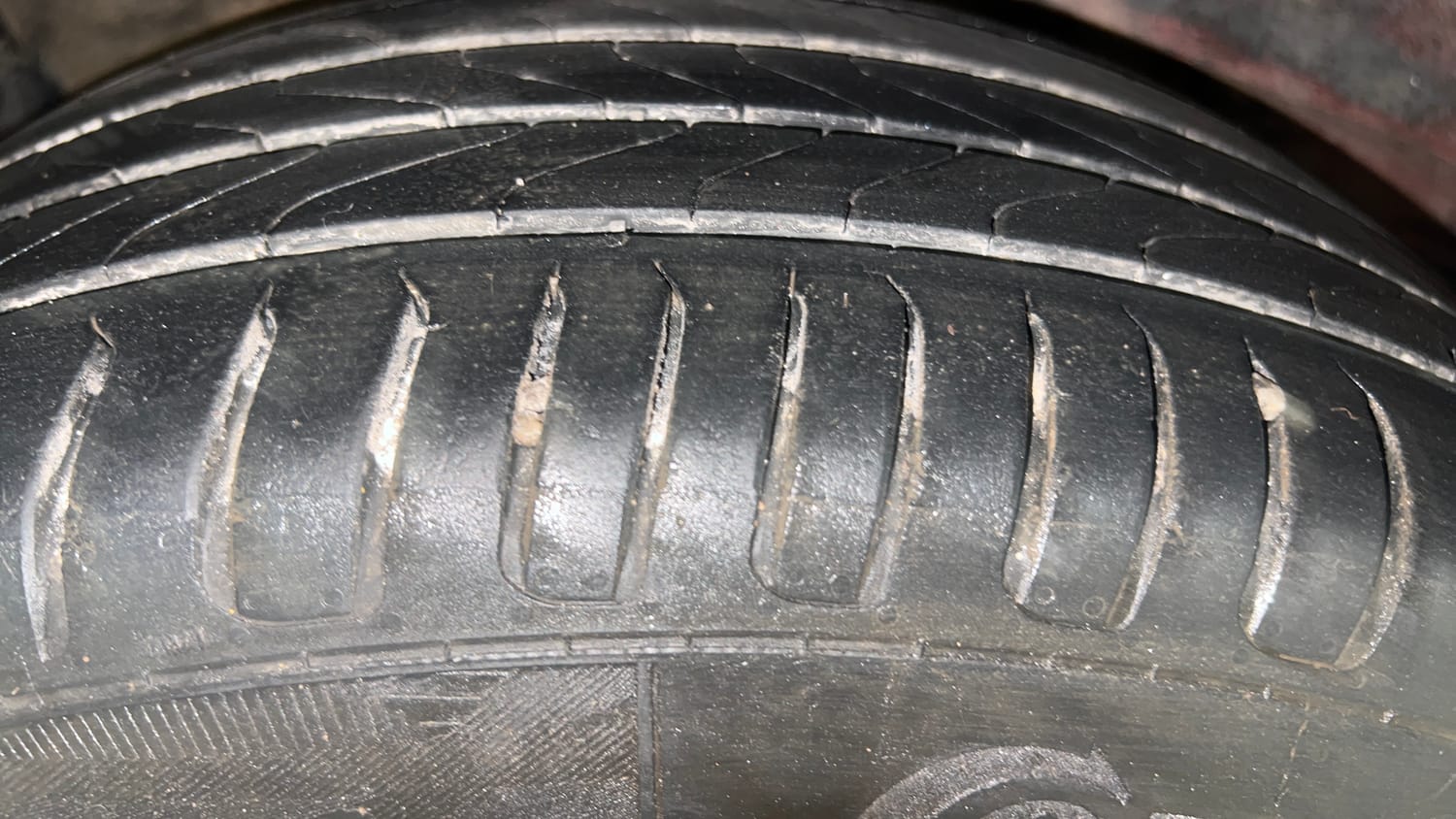 Used 2017 Tata Nexon XZ Plus Diesel Dual Tone Diesel Manual tyres RIGHT REAR TYRE TREAD VIEW