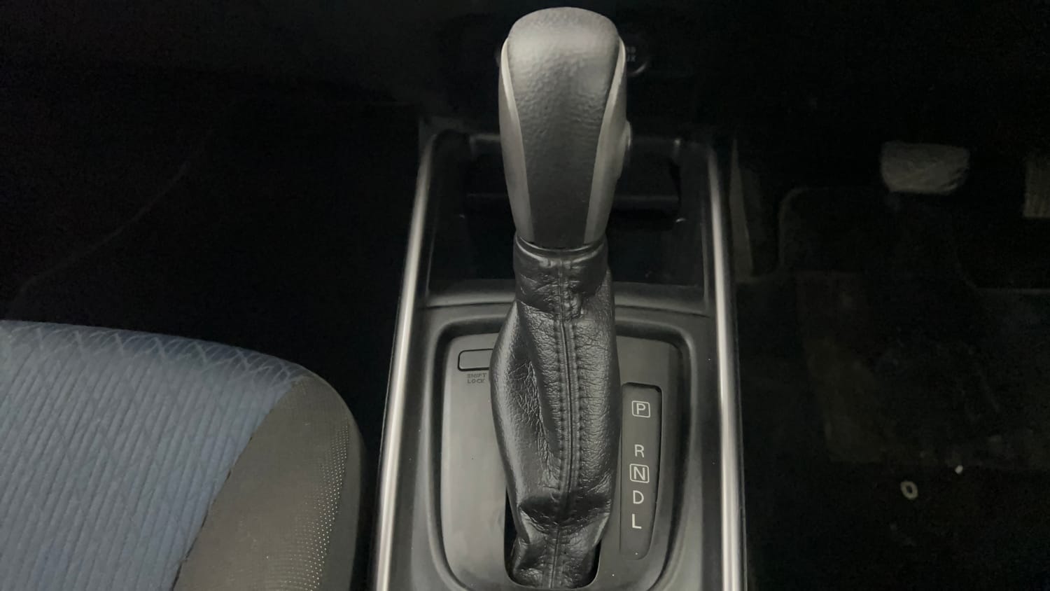 Used 2019 Toyota Glanza G CVT Petrol Automatic interior GEAR  KNOB VIEW
