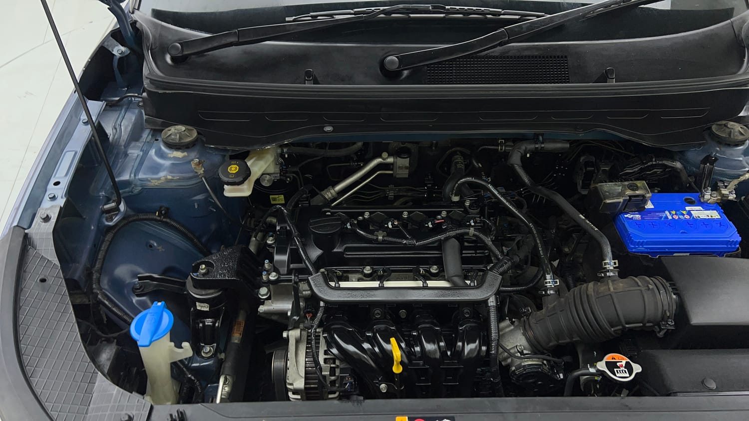 Used 2021 Hyundai Venue S Plus 1.2 Petrol Petrol Manual engine ENGINE RIGHT SIDE VIEW