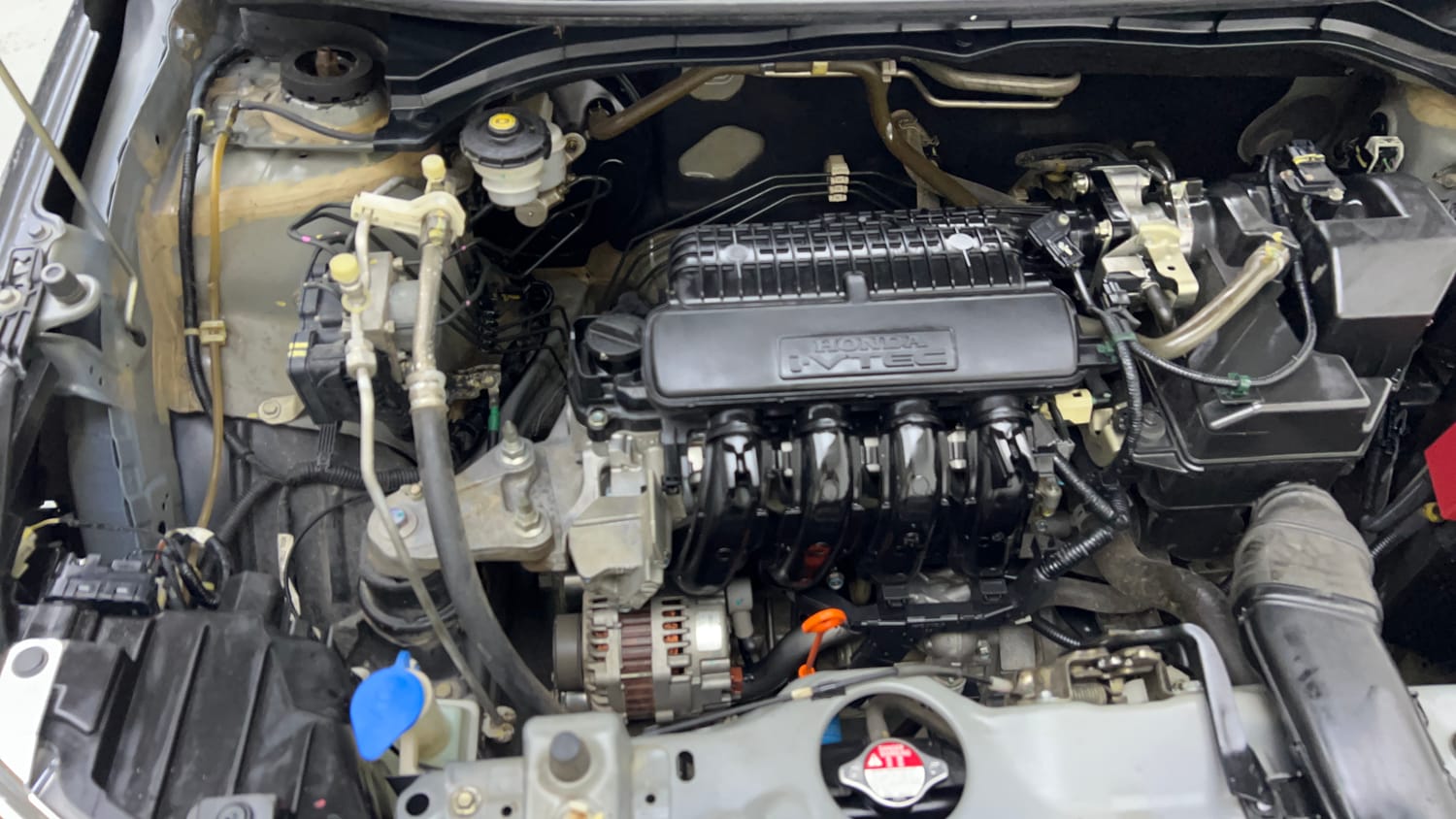 Used 2022 Honda Amaze VX CVT 1.2 Petrol Petrol Automatic engine ENGINE RIGHT SIDE VIEW