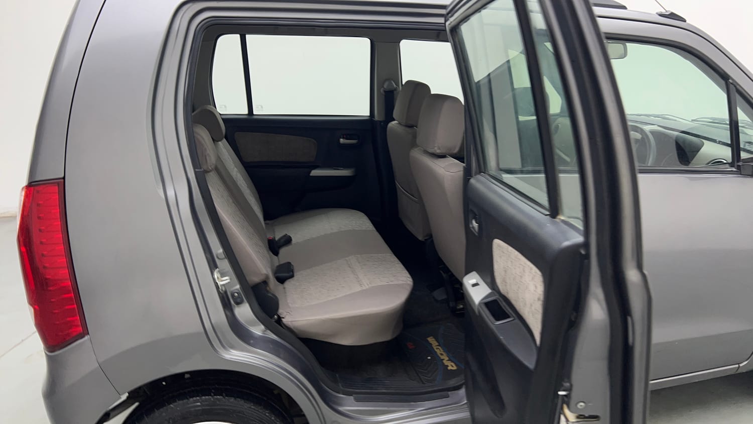 Used 2013 Maruti Suzuki Wagon R VXI Petrol Manual interior RIGHT SIDE REAR DOOR CABIN VIEW