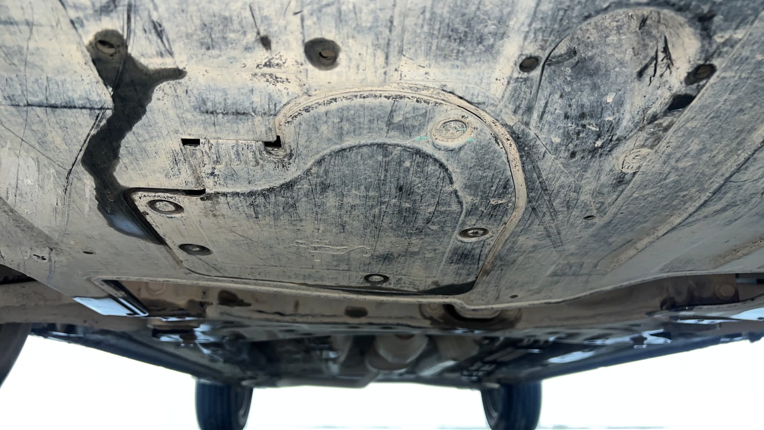 Used 2024 Kia Sonet HTK (O) 1.2 Petrol MT Petrol Manual extra FRONT LEFT UNDERBODY VIEW