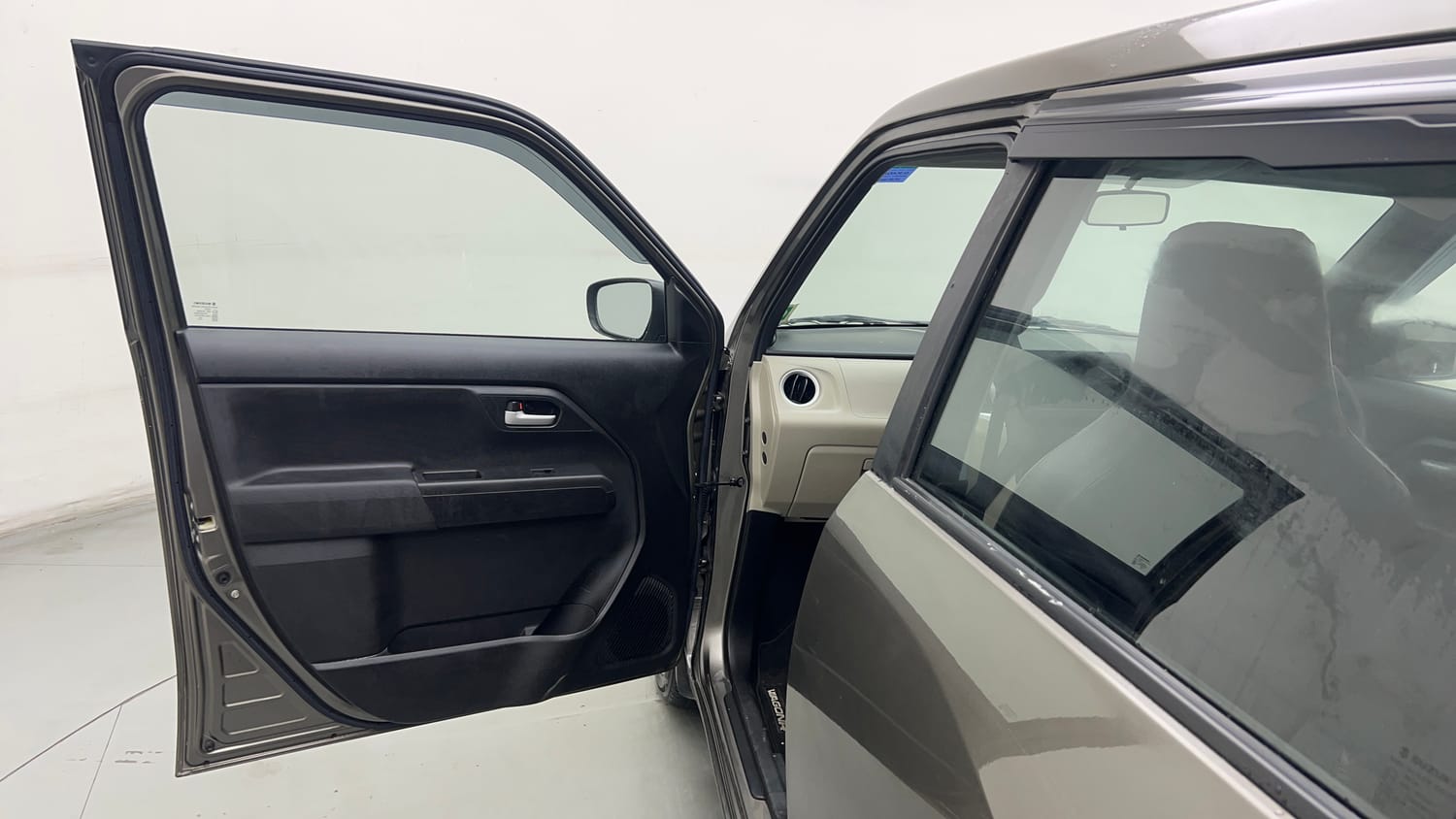 Used 2022 Maruti Suzuki Wagon R ZXi 1.2 AMT Petrol Automatic interior LEFT FRONT DOOR OPEN VIEW