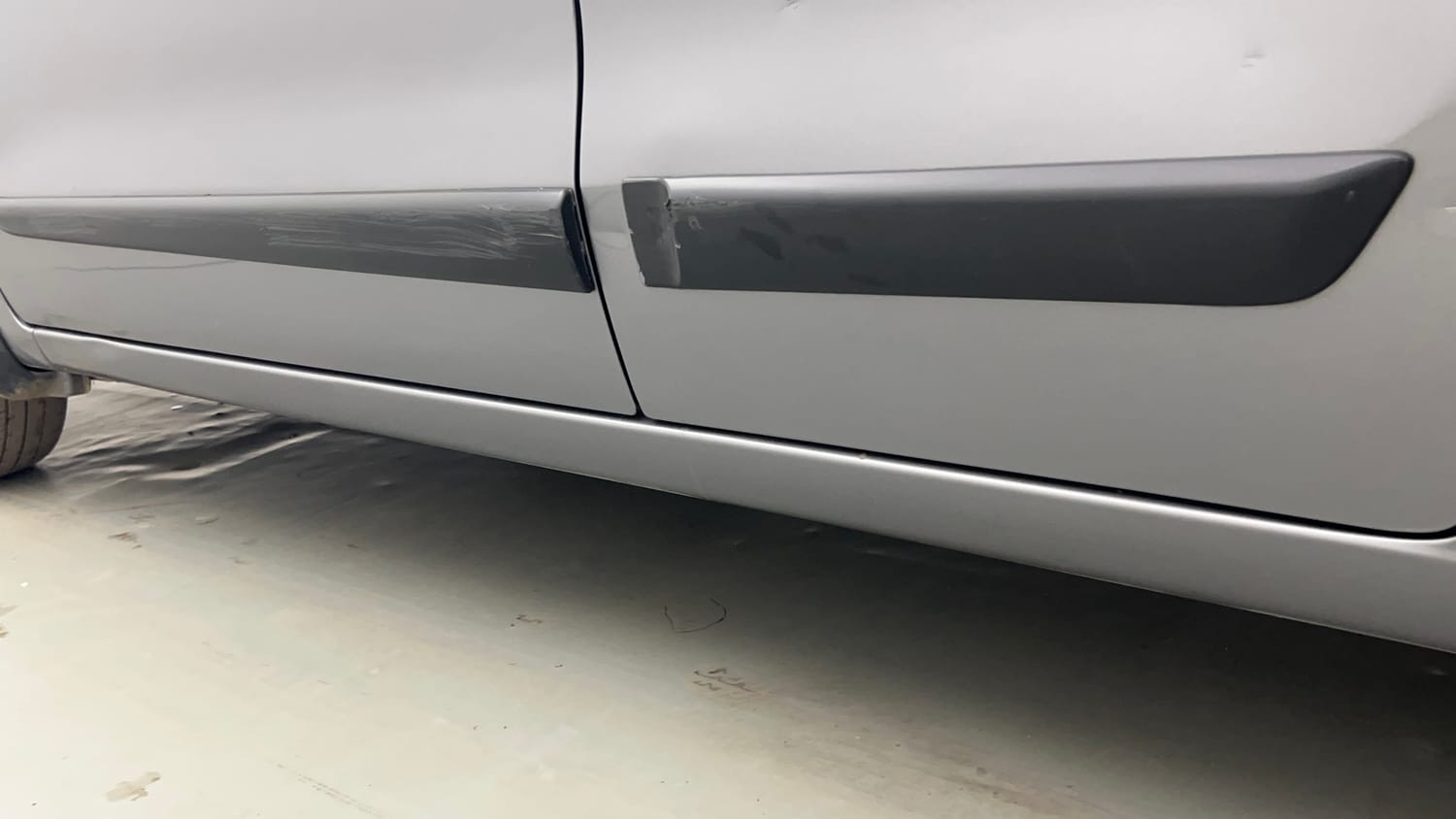Used 2018 Maruti Suzuki Wagon R VXI Petrol Manual dents MINOR DENT