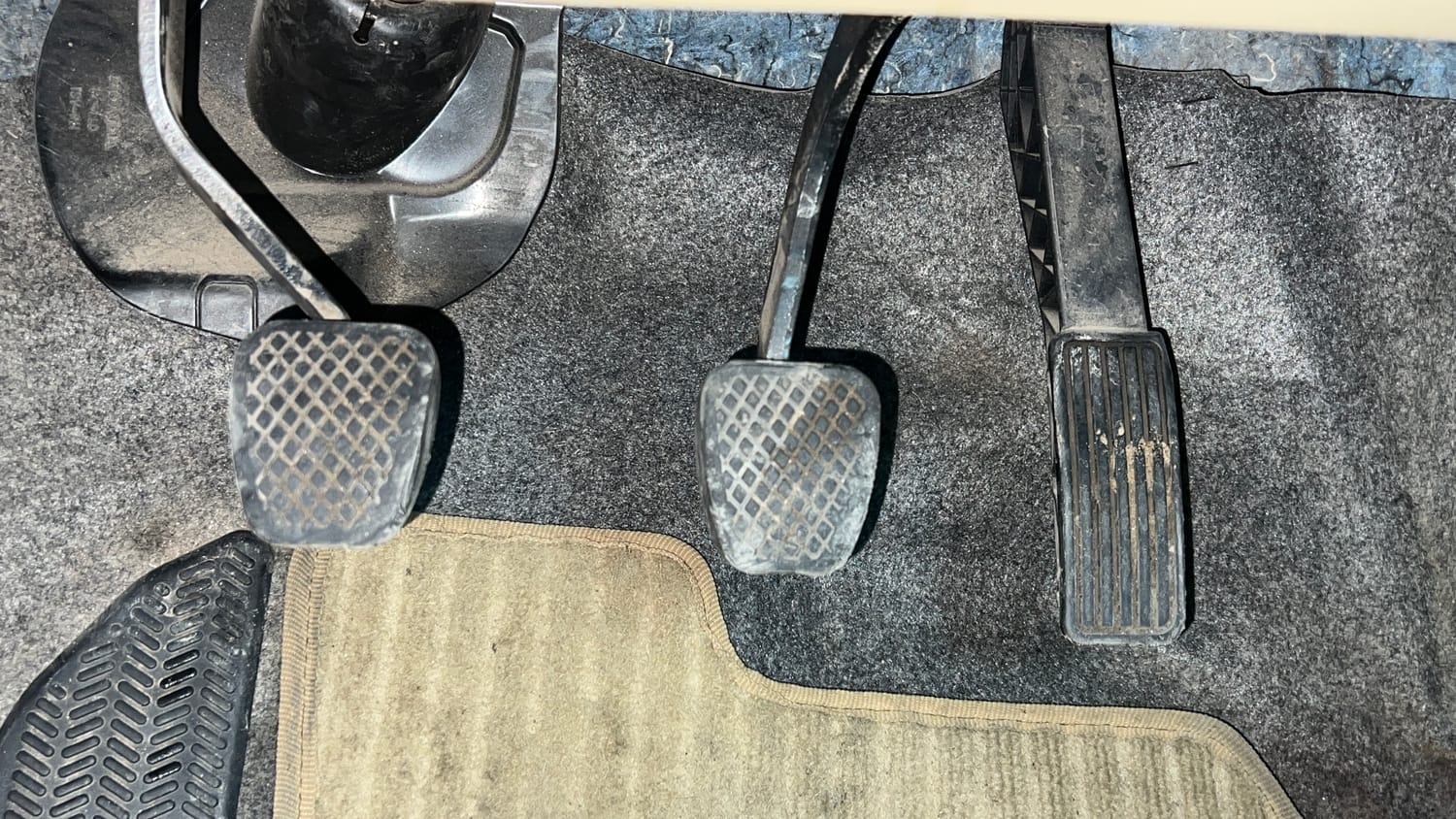 Used 2019 Honda Amaze 1.2 V MT Petrol Petrol Manual interior PEDALS VIEW