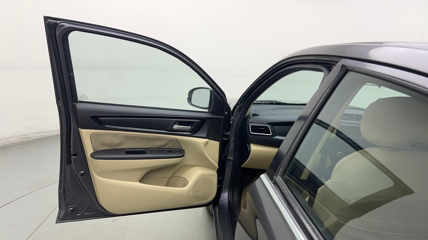 Used 2019 Honda Amaze 1.2 V MT Petrol Petrol Manual interior LEFT FRONT DOOR OPEN VIEW