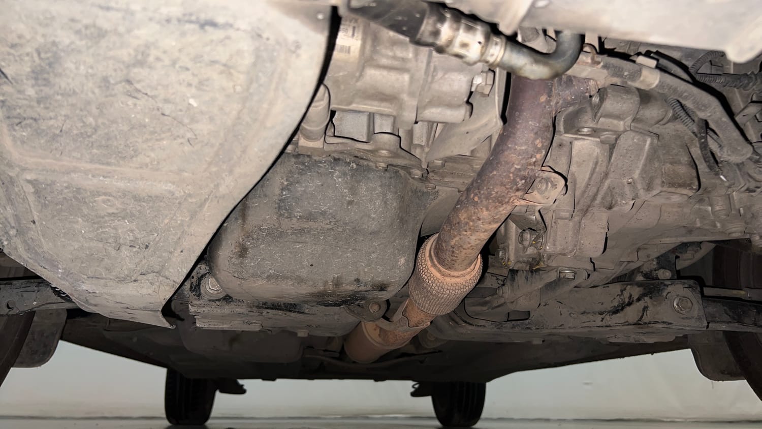 Used 2017 Volkswagen Polo Highline1.2L (P) Petrol Manual extra FRONT LEFT UNDERBODY VIEW