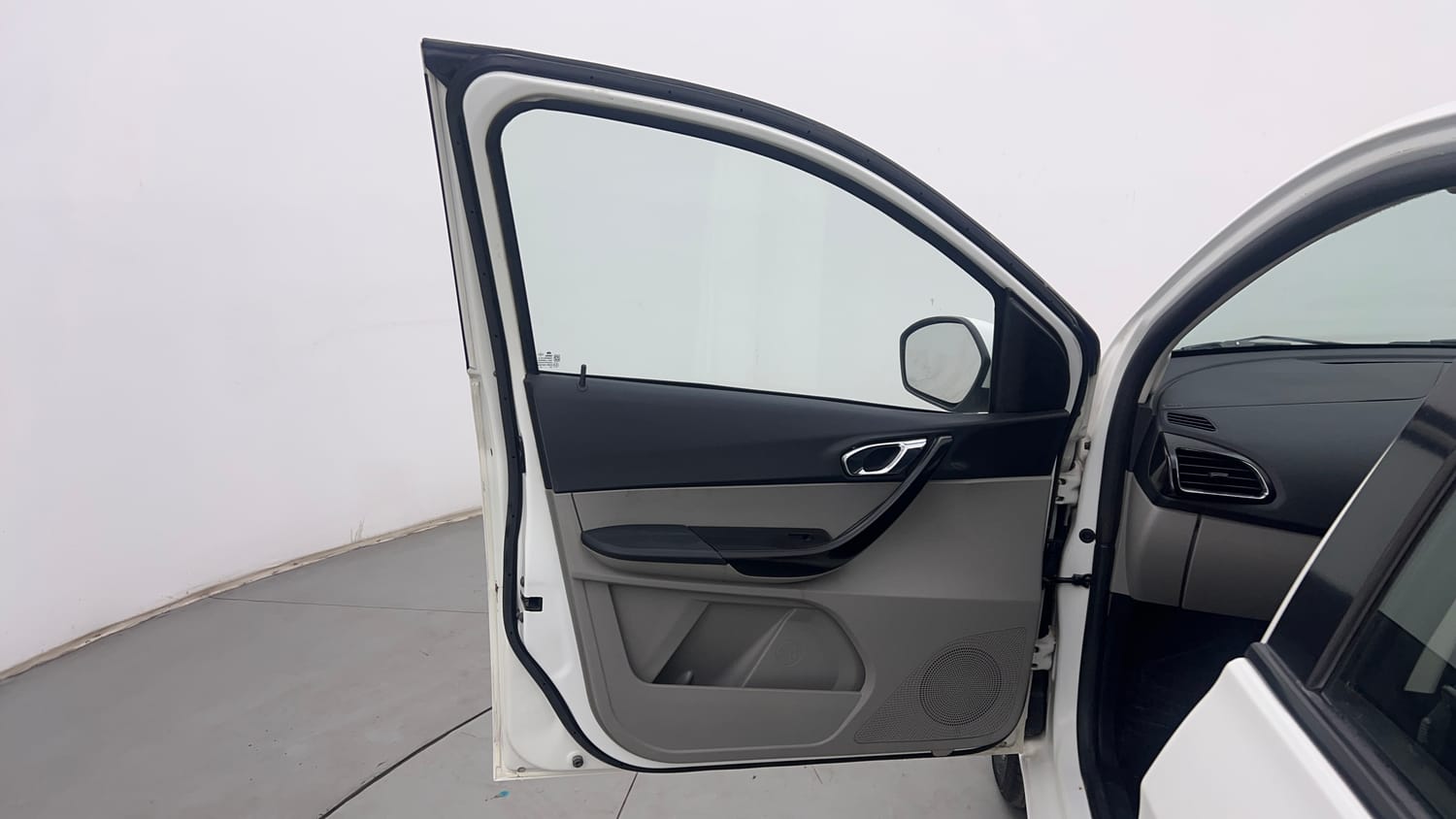 Used 2019 Tata Tiago Revotron XZ Petrol Manual interior LEFT FRONT DOOR OPEN VIEW