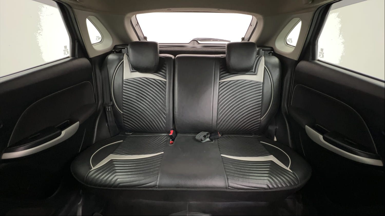 Used 2018 Maruti Suzuki Baleno Alpha 1.2 Petrol Manual interior REAR SEAT CONDITION VIEW