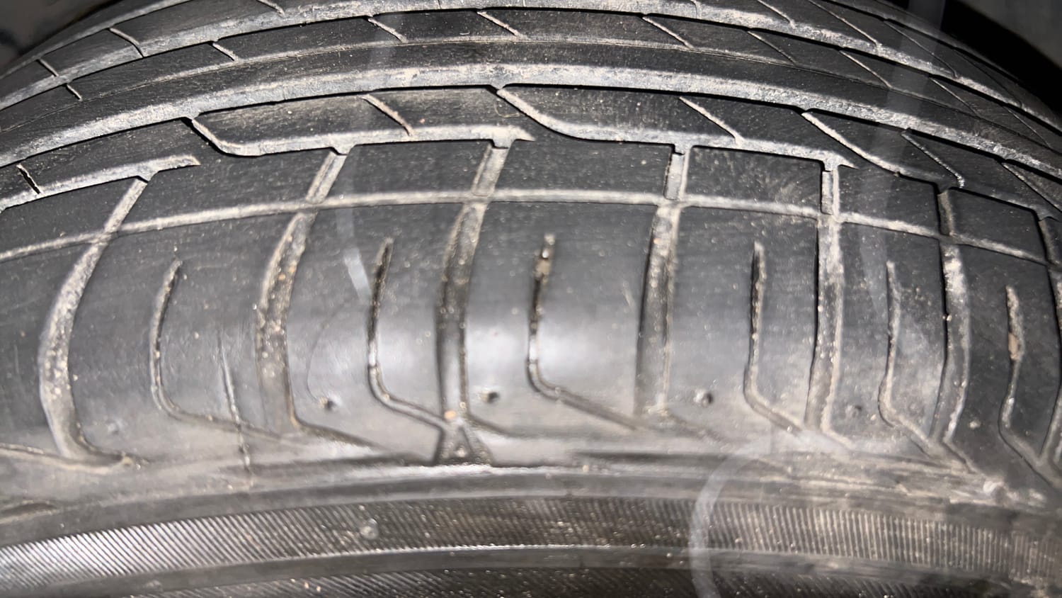 Used 2019 Tata Nexon XZA Plus Petrol Petrol Automatic tyres LEFT FRONT TYRE TREAD VIEW
