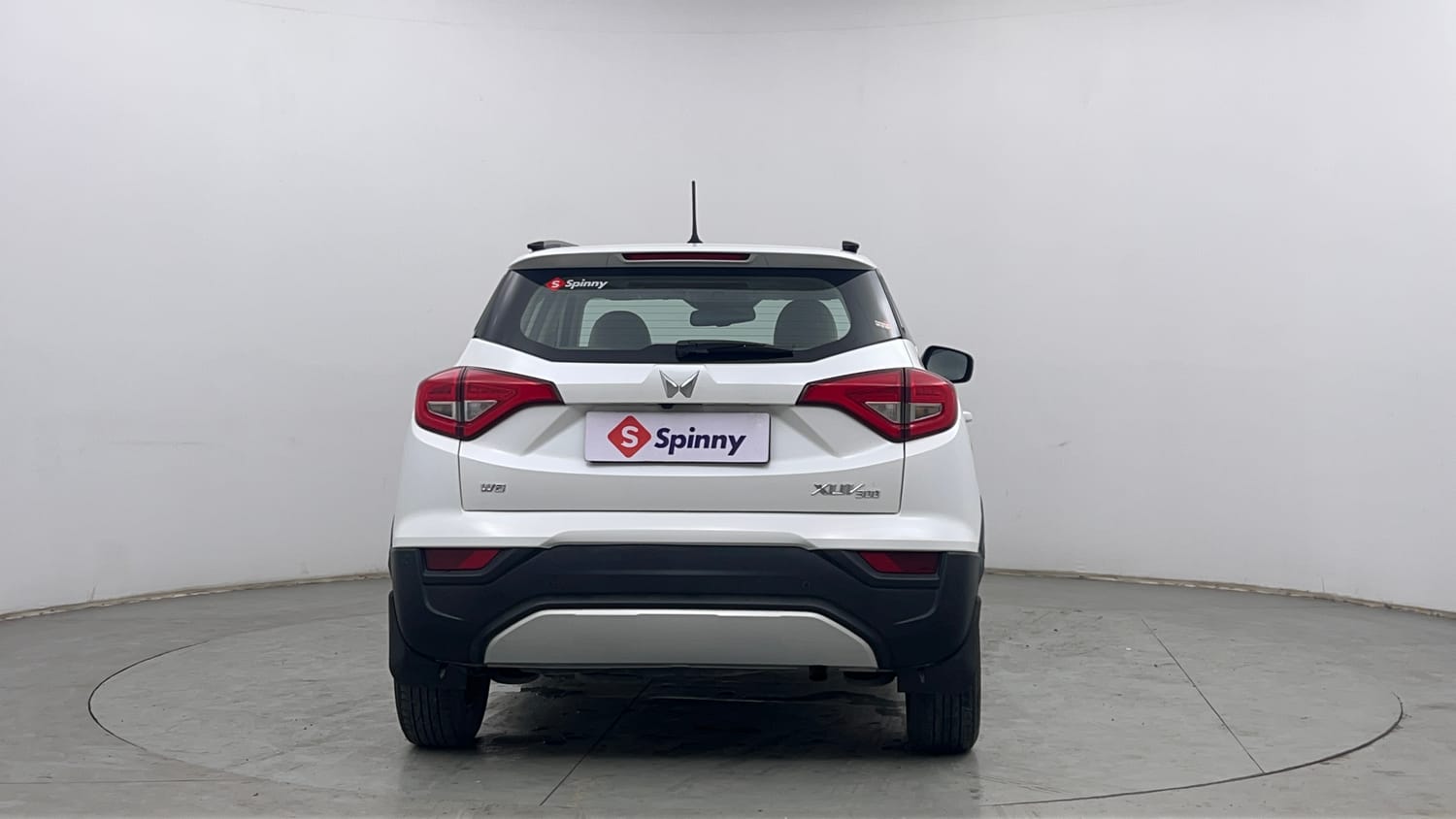 Used 2024 Mahindra XUV 300 W8 (O) 1.5 Diesel Diesel Manual exterior BACK VIEW