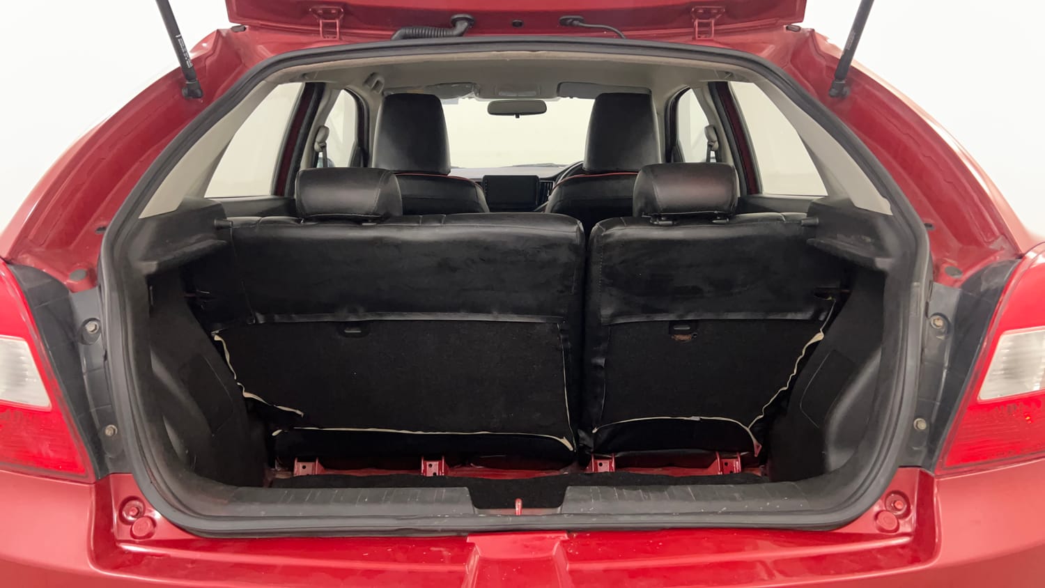 Used 2019 Maruti Suzuki Baleno Delta Petrol Manual interior DICKY INSIDE VIEW