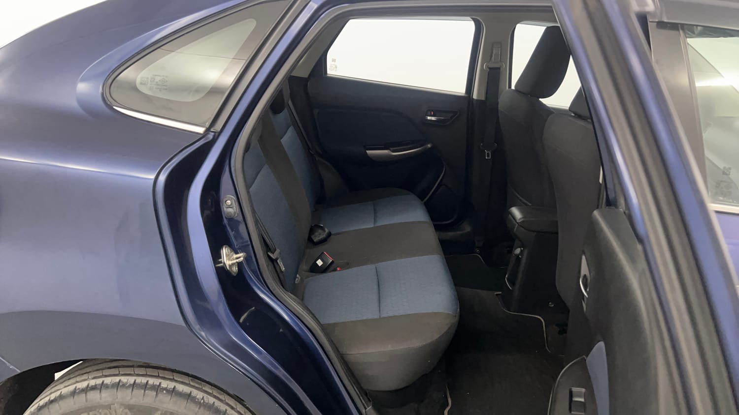 Used 2019 Toyota Glanza G CVT Petrol Automatic interior RIGHT SIDE REAR DOOR CABIN VIEW
