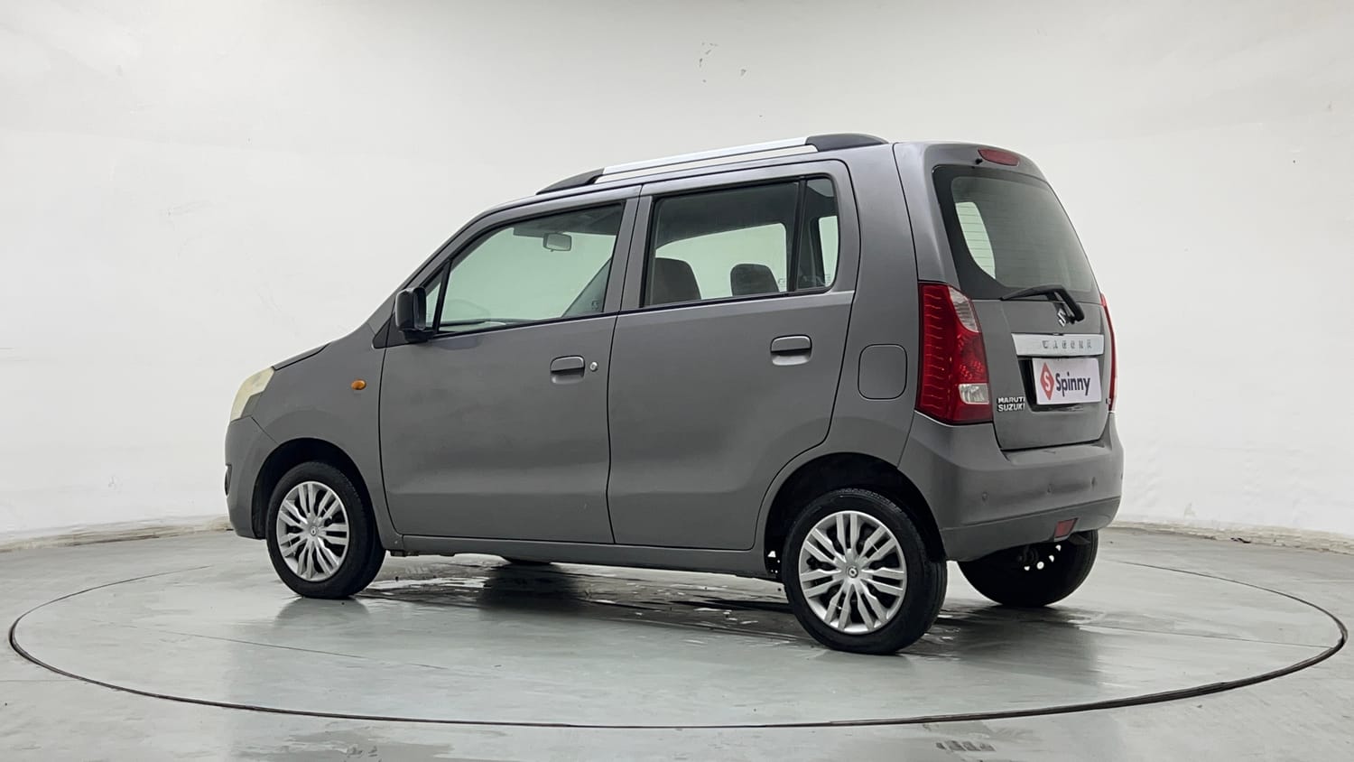 Used 2013 Maruti Suzuki Wagon R VXI Petrol Manual exterior LEFT REAR CORNER VIEW