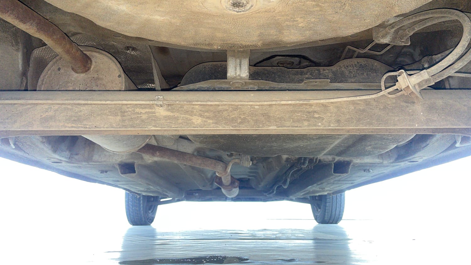Used 2016 Datsun Redi-GO S Petrol Manual extra REAR UNDERBODY VIEW (TAKEN FROM REAR)