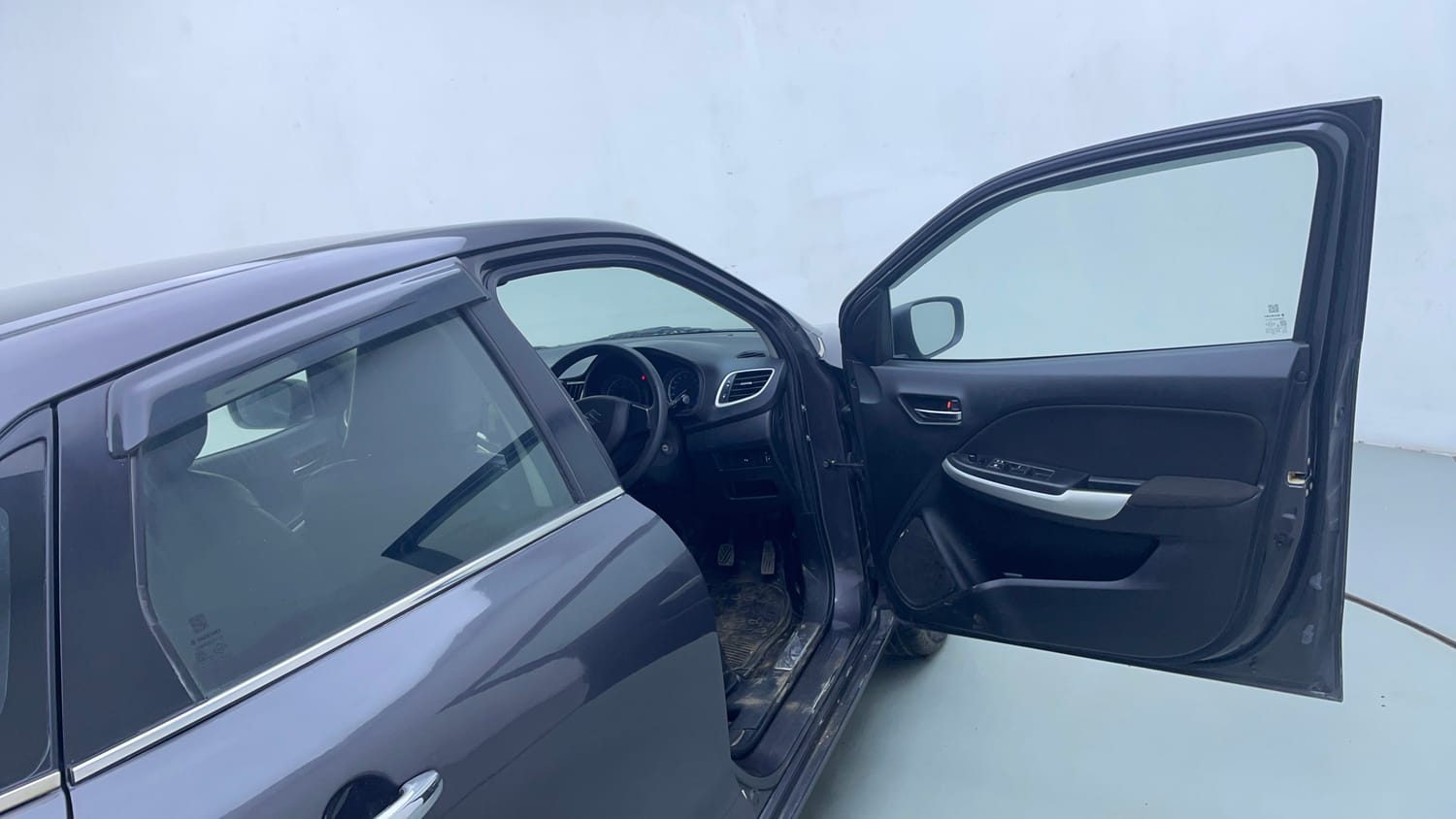 Used 2016 Maruti Suzuki Baleno Delta 1.2 Petrol Manual interior RIGHT FRONT DOOR OPEN VIEW