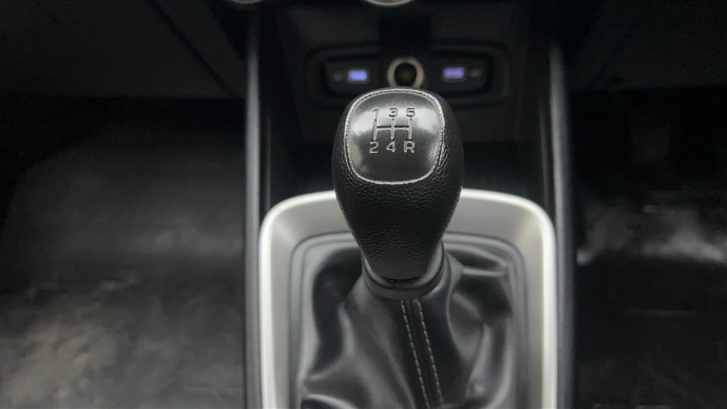 Used 2021 Hyundai Venue S Plus 1.2 Petrol Petrol Manual interior GEAR  KNOB VIEW