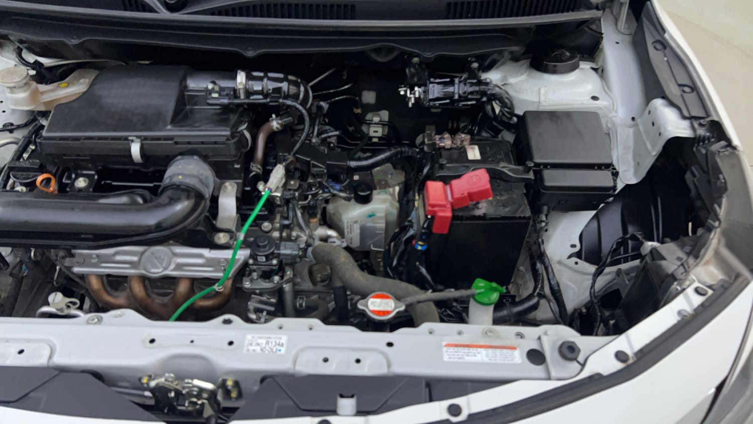 Used 2025 Toyota Glanza V AMT Petrol Automatic engine ENGINE LEFT SIDE VIEW