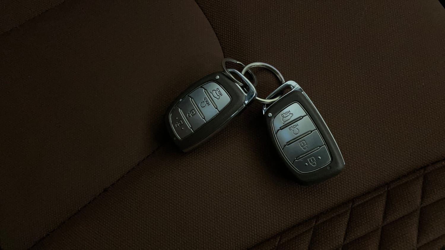 Used 2023 Hyundai Alcazar Prestige 7 STR 1.5 Diesel Diesel Manual extra CAR KEY VIEW