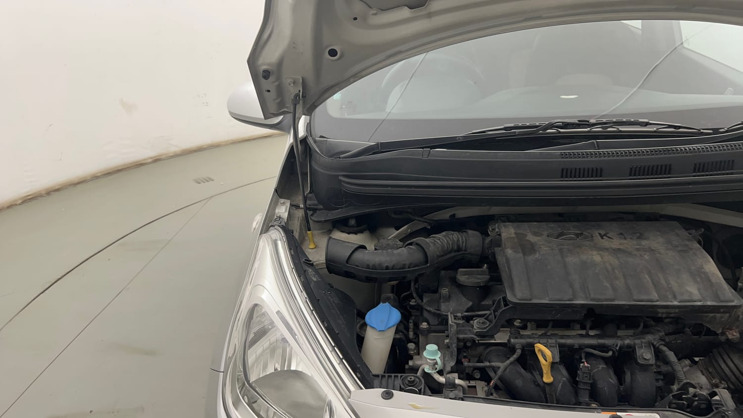 Used 2017 Hyundai Grand i10 Sportz 1.2 Kappa VTVT Petrol Manual engine ENGINE RIGHT SIDE HINGE & APRON VIEW