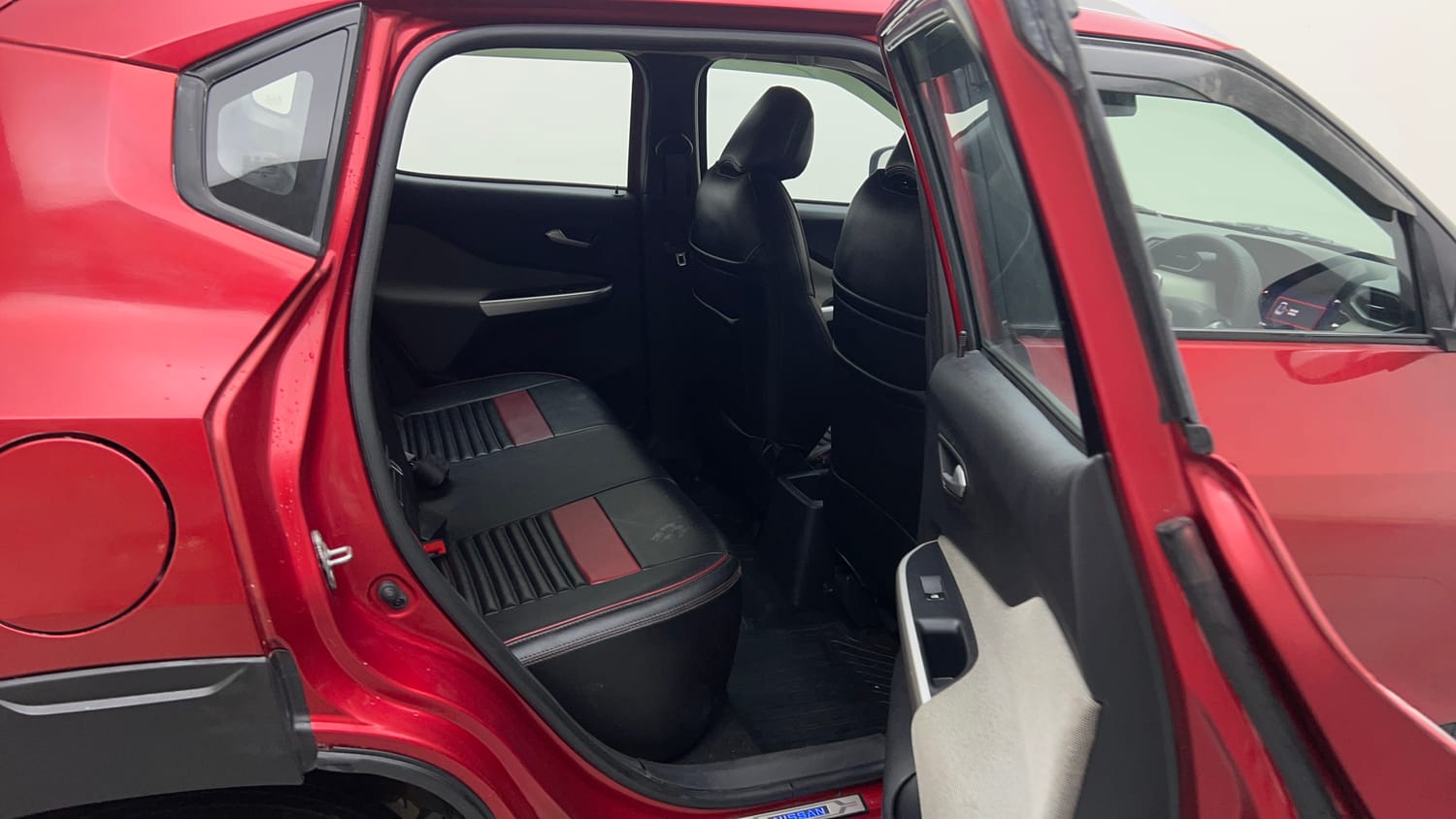 Used 2022 Nissan Magnite XV Turbo CVT Petrol Automatic interior RIGHT SIDE REAR DOOR CABIN VIEW