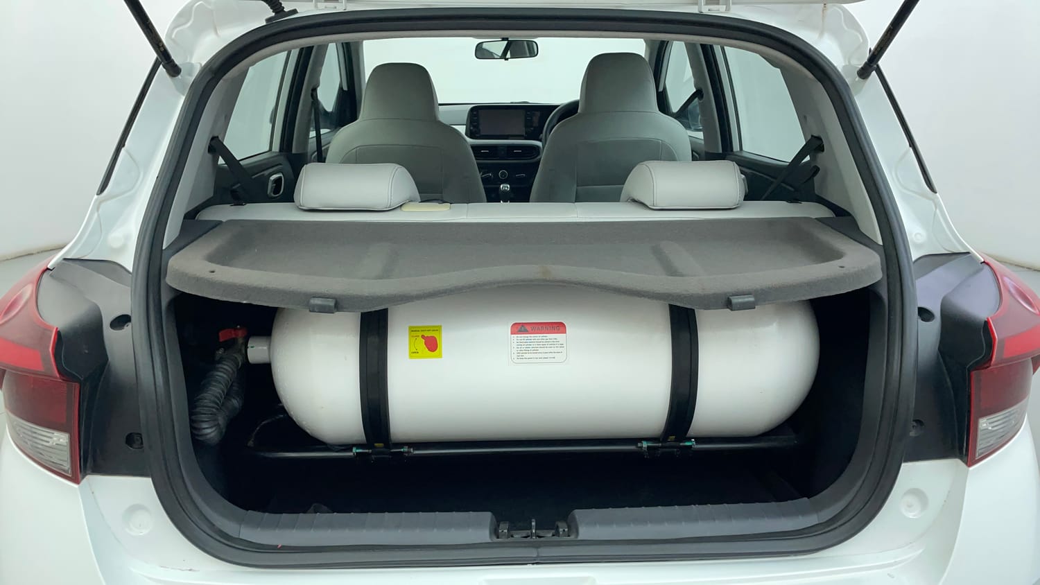 Used 2023 Hyundai Grand i10 Nios Sportz 1.2 Kappa VTVT CNG Cng Manual interior DICKY INSIDE VIEW